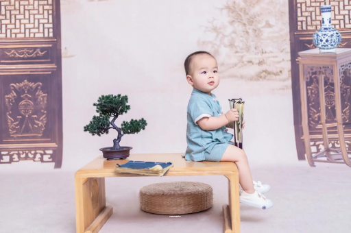 改则孕妇肚子上的黑线